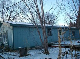 402 N Cherry St, Shoshone, ID 83352