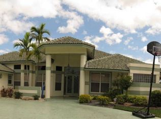 5051 NW 102nd Dr, Coral Springs, FL 33076