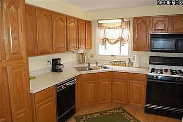 5th image of 5842 Bradford Way