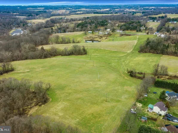 212 Providence Rd, Elkton, MD 21921