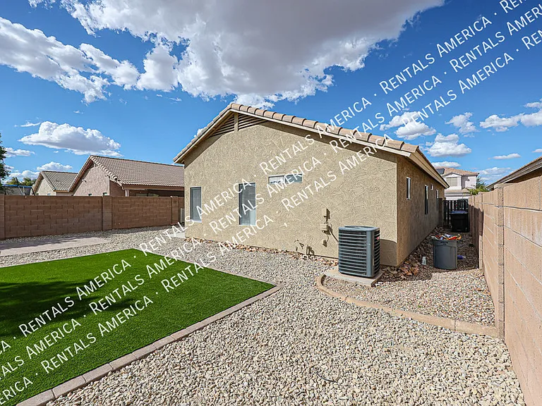 12731 W Sharon Dr — Photo 43