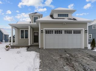 54 Yvonne Ln, Rehoboth, MA 02769