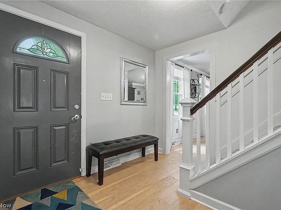 4th image of 1801 Carver Ln