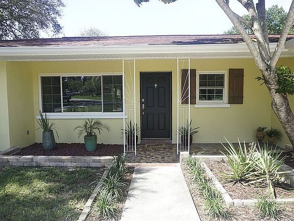 2nd image of 900 Allen Dr