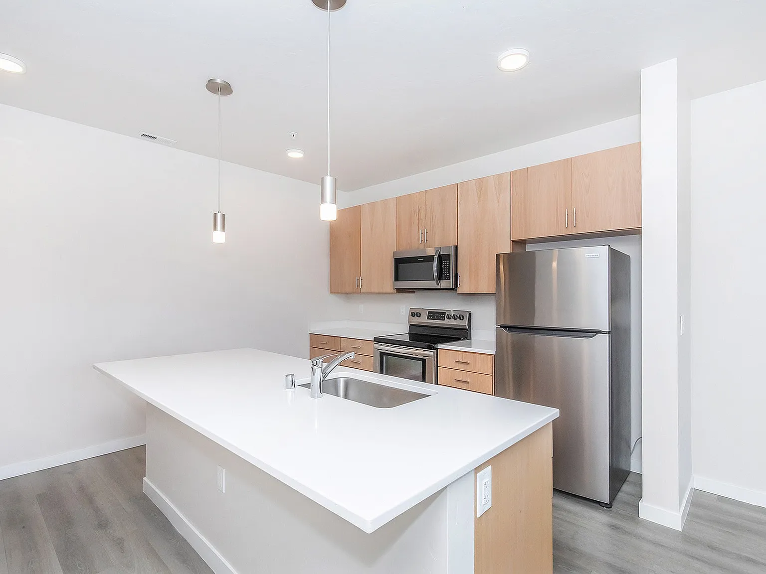 Struthers Residences — Photo 4