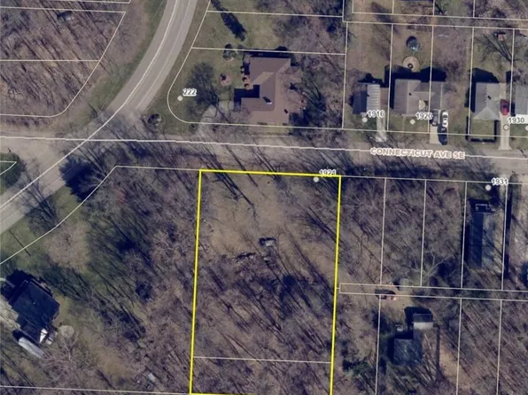 Connecticut Ave SE, Massillon, OH 44646