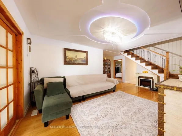 6 Elmhurst Dr Room 1, Toronto, ON M9W 2J3