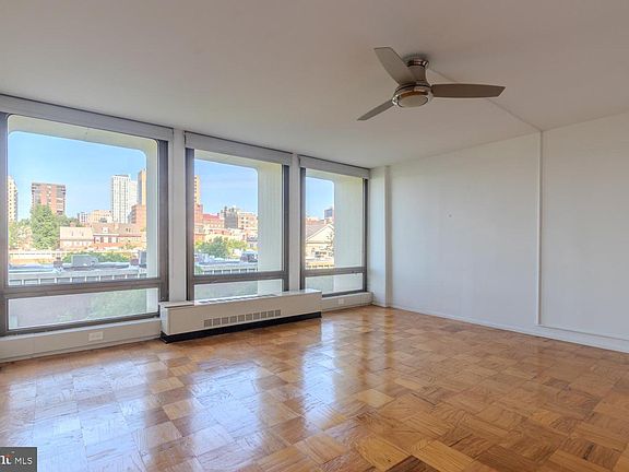 3rd image of 210 Locust St #3EW