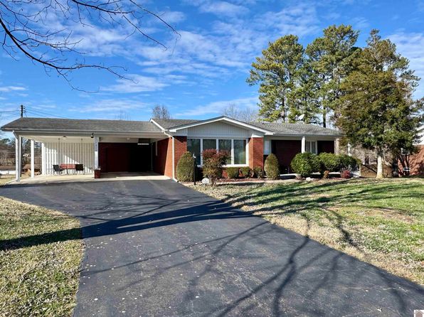 1310 Shelby McCallum Dr, Benton, KY 42025