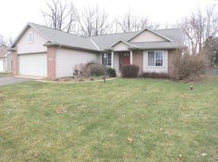 13703 Green Prairie St, Vicksburg, MI 49097