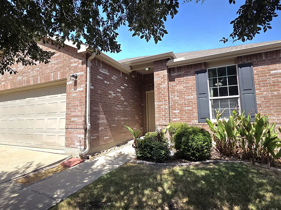 2317 Ankina Ln