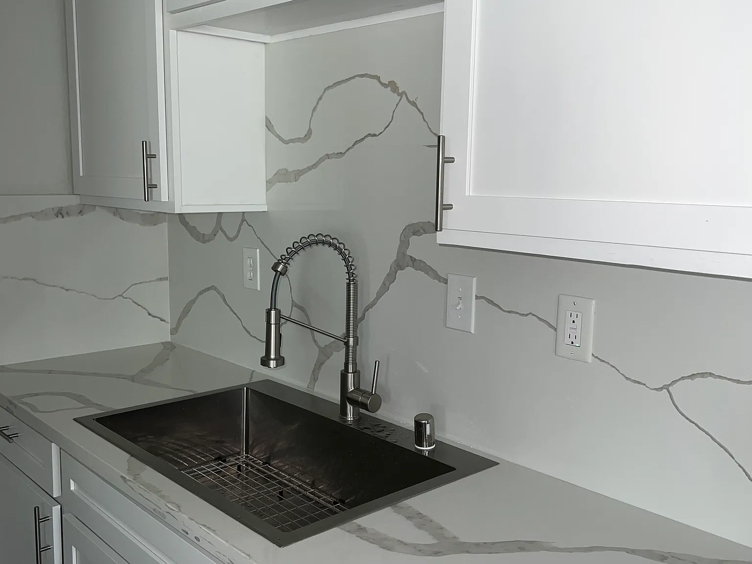 1 bed, 860 sqft, $1,595 — Photo 3
