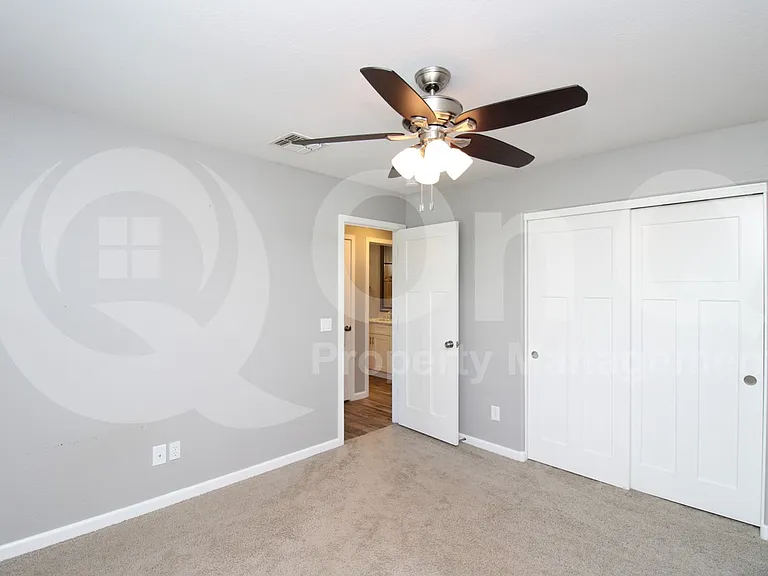 21009 S 194th St — Photo 12