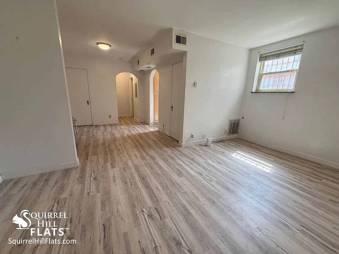 5710 Phillips Ave — Photo 2