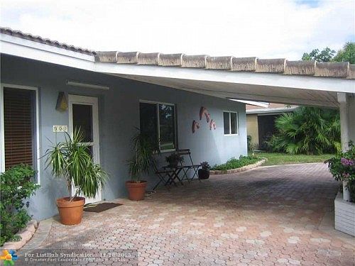 2nd image of 501 NW 21st St