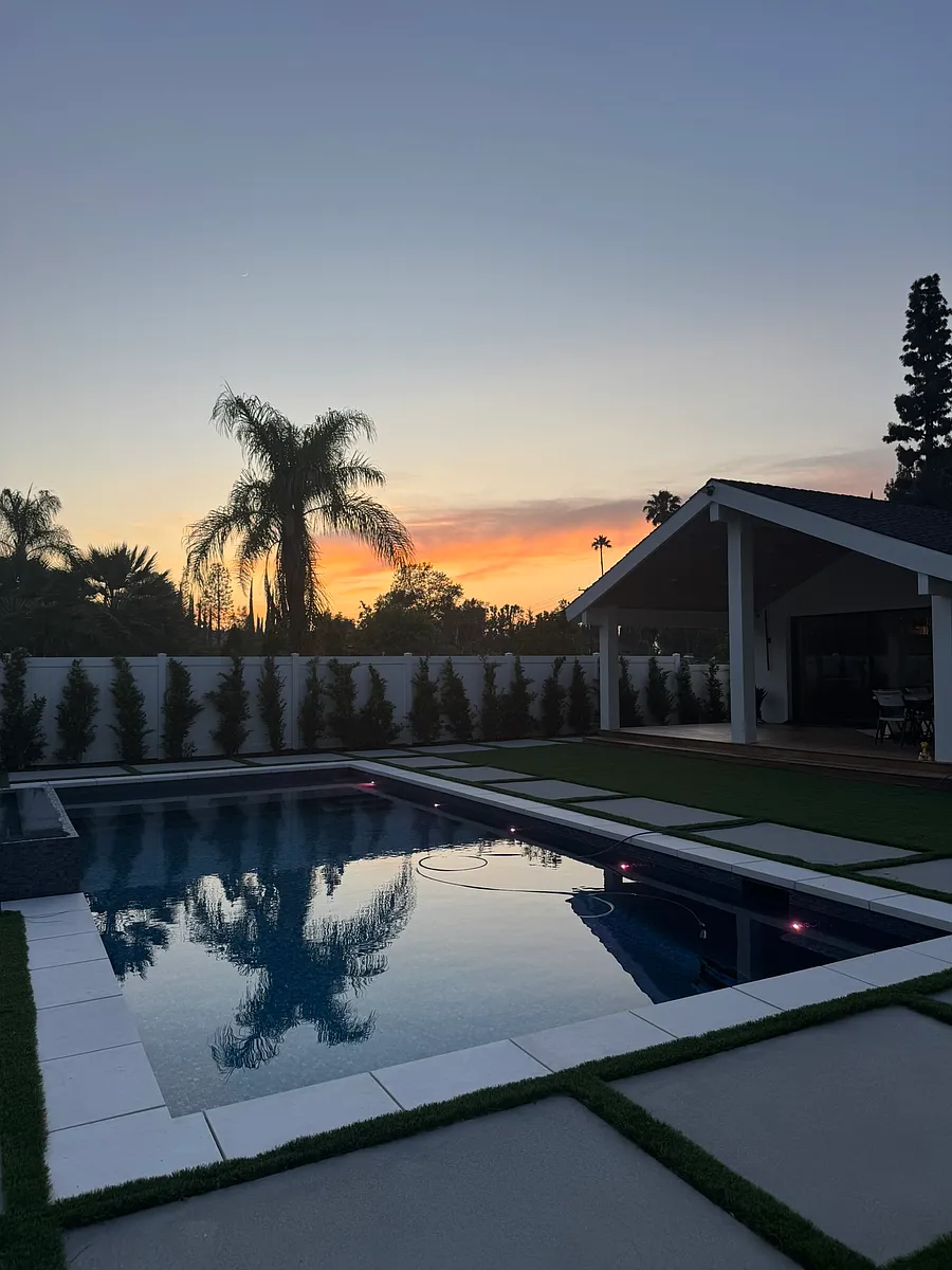 Beautiful landscape throughout - 20400 Ruston Rd