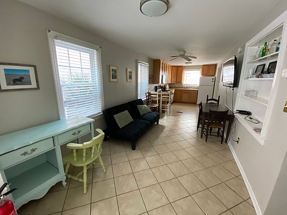 5th image of 265 Saint Philip St #B