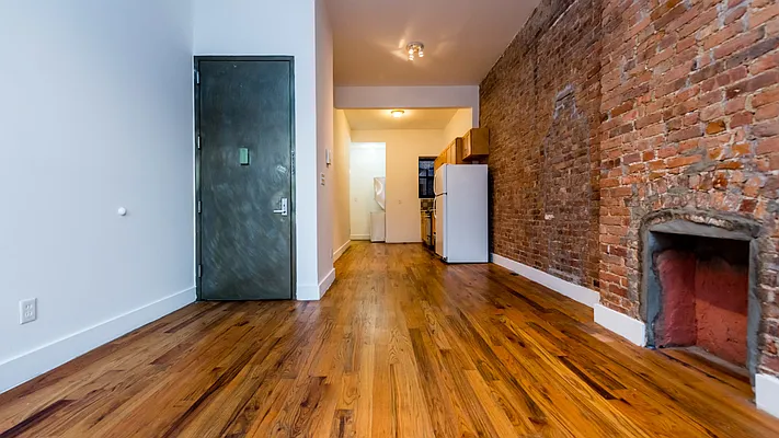 Rented by Nooklyn NYC LLC | media 12