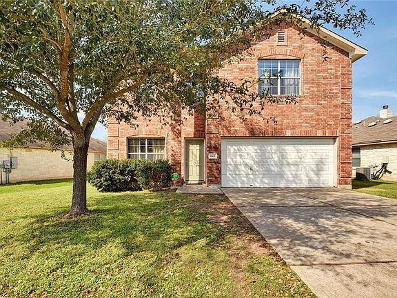 3rd image of 1601 Melissa Oaks Ln