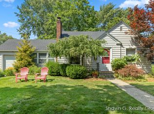 2151 Tenway Dr SE, East Grand Rapids, MI