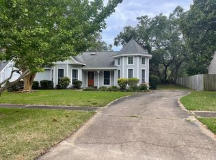 12 Winfield Way, Mary Esther, FL 32569