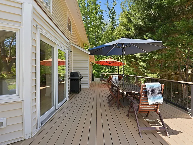 8904 Arley Dr — Photo 25