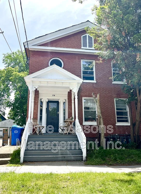 2 bed, 1.0 bath, 750 sqft, $2,000 — Photo 1