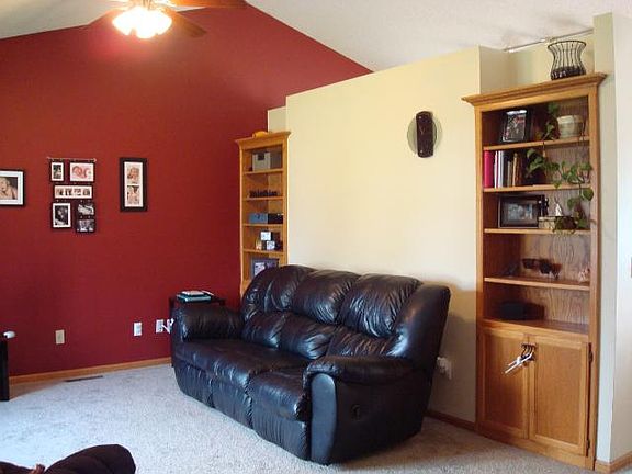5th image of 1648 125th Ln NE