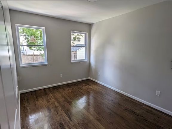 5th image of 45 N 16th St APT 1
