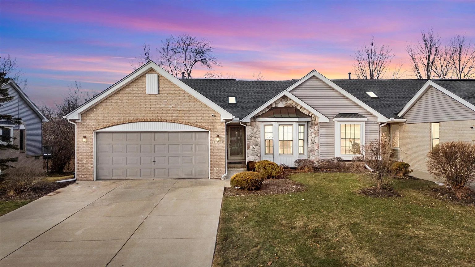 41950 Coventry Way photo 1
