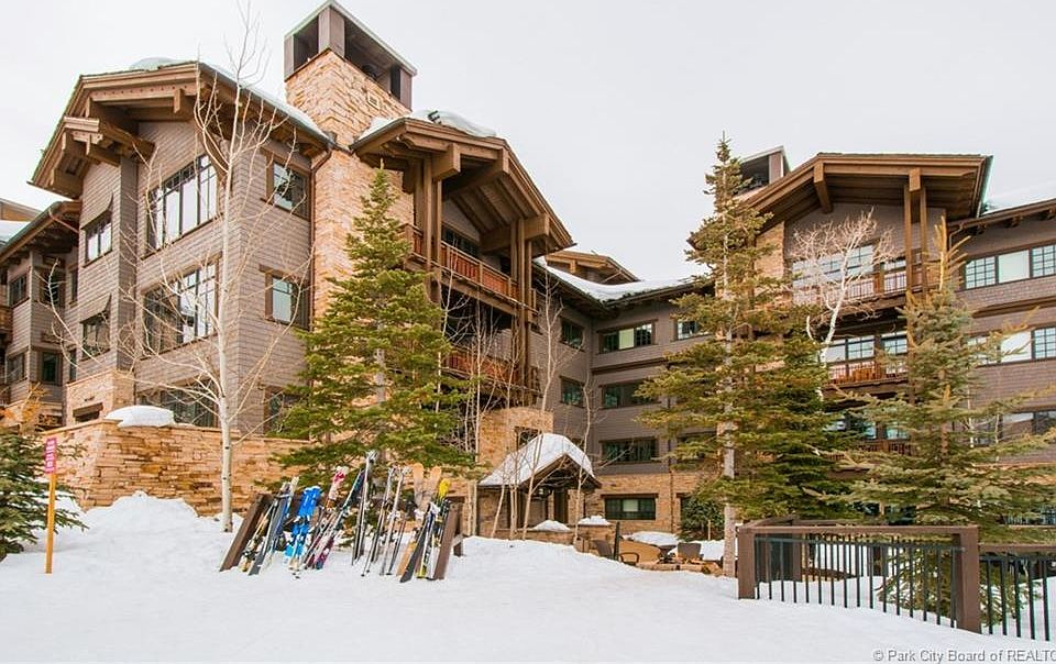 1st image of 8886 Empire Club Dr #305