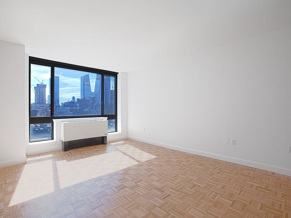 1st image of 360 W 43rd St APT S17a