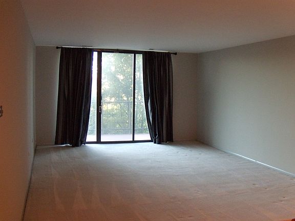 5th image of 125 Acacia Cir Unit 501
