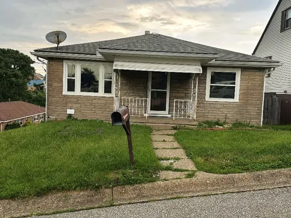 301 Wayne Ave, Weirton, WV 26062