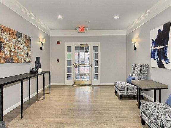 2nd image of 5108 Donovan Dr APT 404
