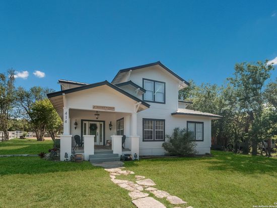414 12TH ST, Bandera, TX 78003