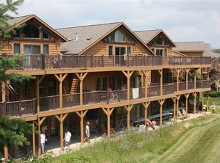 1828-7 Parkland Dr #407, Arkdale, WI 54613
