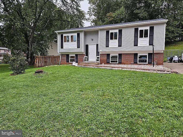 14398 Stella Ct