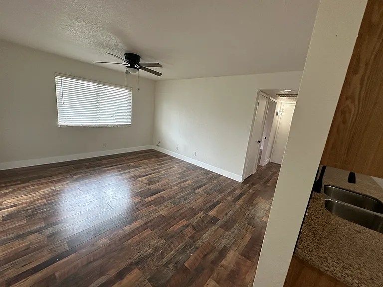 2311 E White Ave #201 — Photo 4