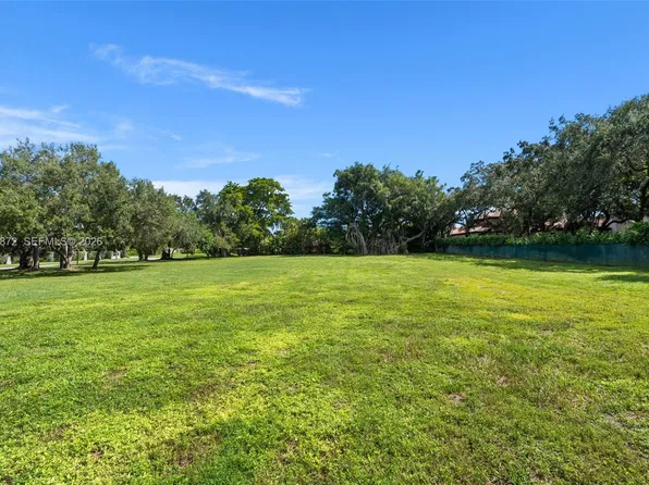 6XX Sierra Cir, Miami, FL 33156