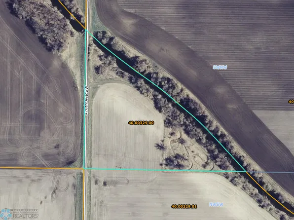 420 Avenue Sw, East Grand Forks, MN 56721