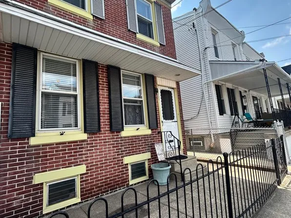 2832 Kirkbride St, Philadelphia, PA 19137