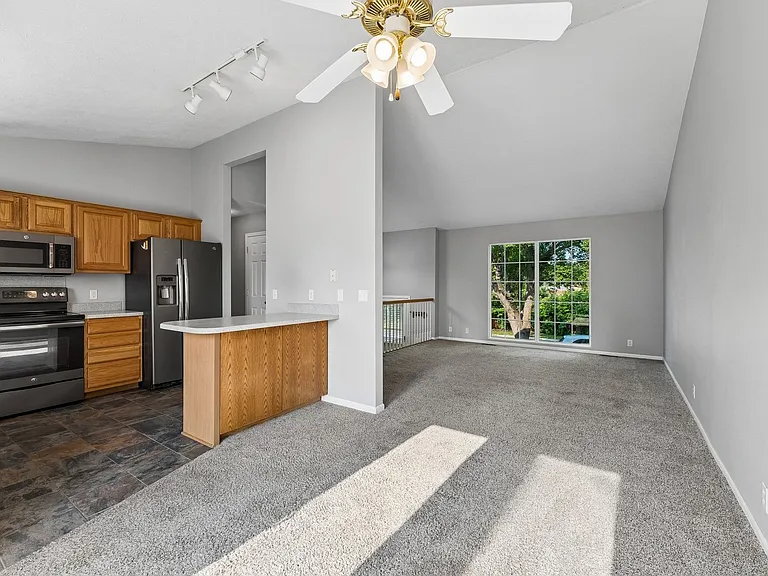 4027 N 172nd Ave — Photo 10