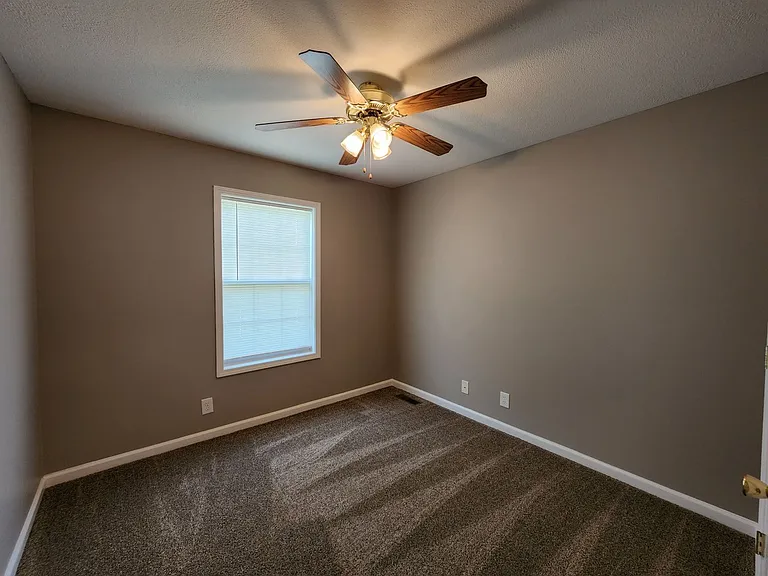 163 Appellate Ct — Photo 12