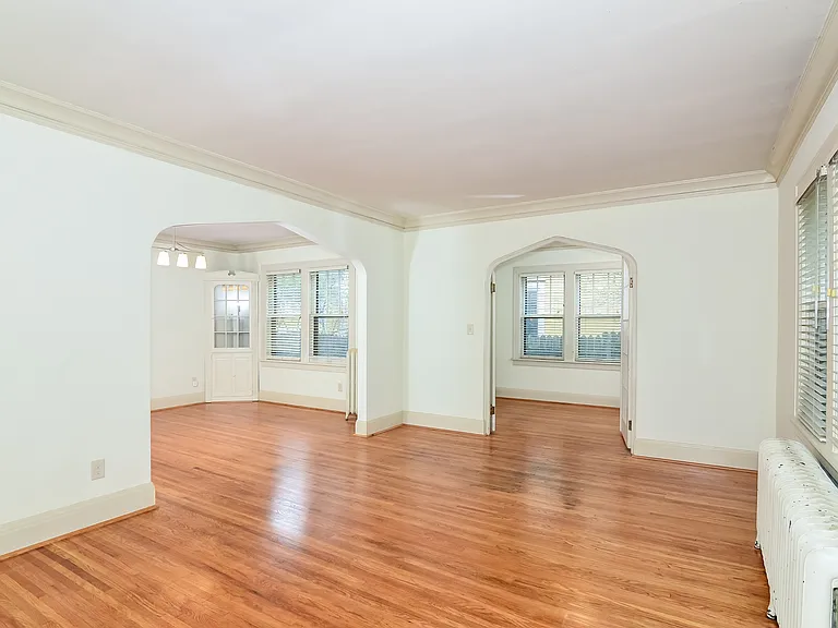 969 Saint Clair Ave #1 — Photo 6