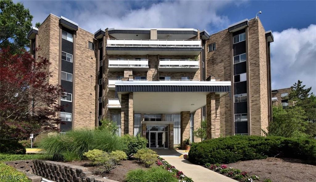 Real estate listing image