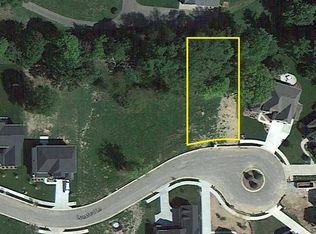 8334 Lunsford Ln, Fishers, IN 46038