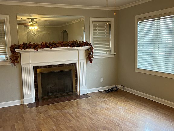 5th image of 2311 W Callender Ave
