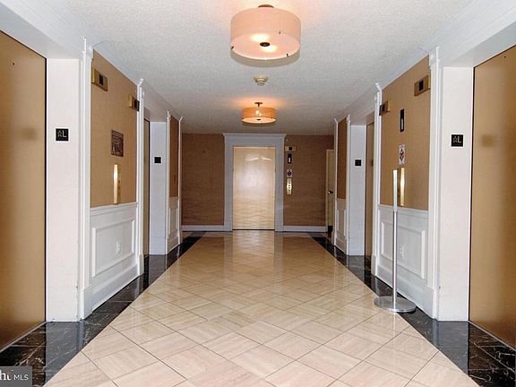4th image of 10101 Grosvenor Pl APT 1802