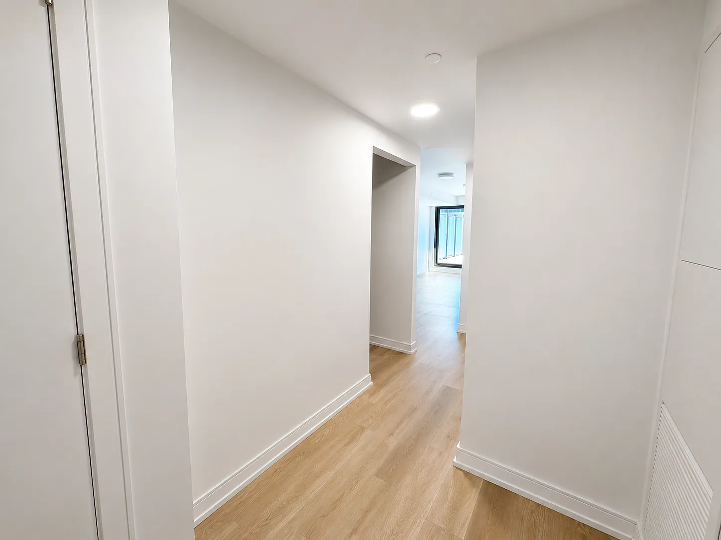 1 Jarvis St - Unit 323 — Photo 3